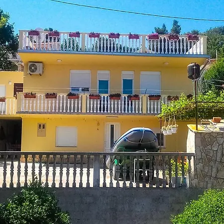 Apartmaji Putric Karin Homestay szállás Donji Karin