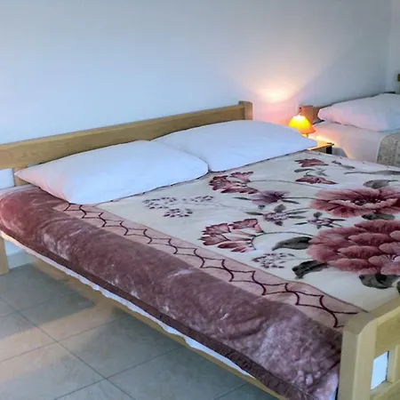 Homestay szállás Apartmaji Putric Karin Donji Karin
